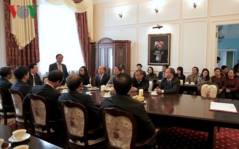 Phó Thủ tướng Chính phủ Trịnh Đình Dũng gặp gỡ và làm việc với các đại diện doanh nghiệp Nga - ảnh 3