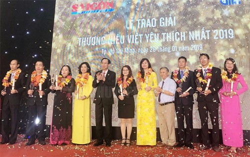 Trao giải Thương hiệu Việt yêu thích nhất năm 2019 - ảnh 1
