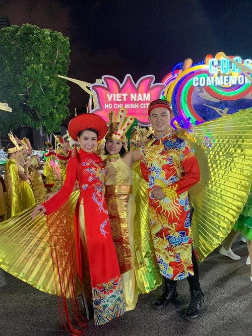 Cộng đồng người Việt tham gia lễ hội đường phố Chingay Parade tại Singapore - ảnh 5