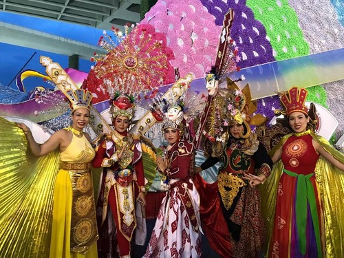 Cộng đồng người Việt tham gia lễ hội đường phố Chingay Parade tại Singapore - ảnh 25