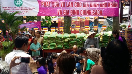 Hội Phật tử Việt Nam tại Hàn Quốc hỗ trợ đồng bào khó khăn trong nước - ảnh 9