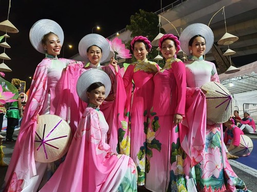 Đoàn Nghệ thuật Việt Nam thể hiện những tiết mục đặc biệt ấn tượng tại Chingay Parade 2020 - ảnh 16