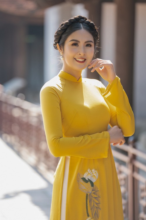 Hoa hậu Ngọc Hân với bộ sưu tập áo dài “Sắc màu phồn vinh" - ảnh 15