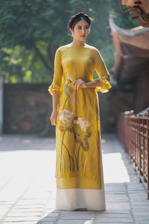 Hoa hậu Ngọc Hân với bộ sưu tập áo dài “Sắc màu phồn vinh" - ảnh 16