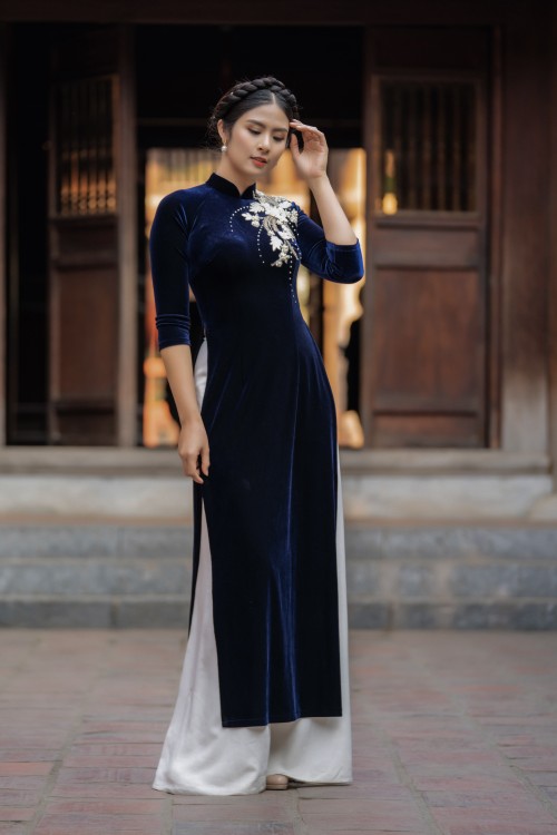 Hoa hậu Ngọc Hân với bộ sưu tập áo dài “Sắc màu phồn vinh" - ảnh 25