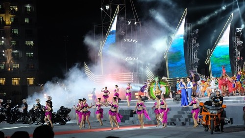 Thanh Hoá: sôi động đêm lễ hội du lịch biển Sầm Sơn 2021 - ảnh 1