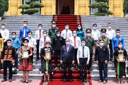 Chủ tịch nước Nguyễn Xuân Phúc khẳng định cần tiếp tục phát huy tinh thần đại đoàn kết dân tộc - ảnh 1