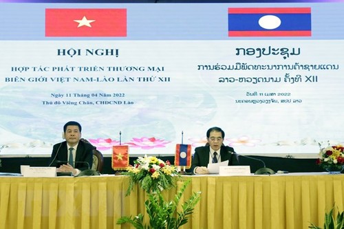 Việt Nam - Lào tăng cường hợp tác phát triển thương mại biên giới  - ảnh 1