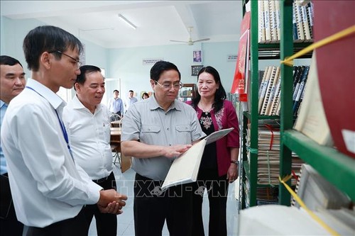 Thủ tướng Phạm Minh Chính thăm và làm việc tại tỉnh Bến Tre - ảnh 1