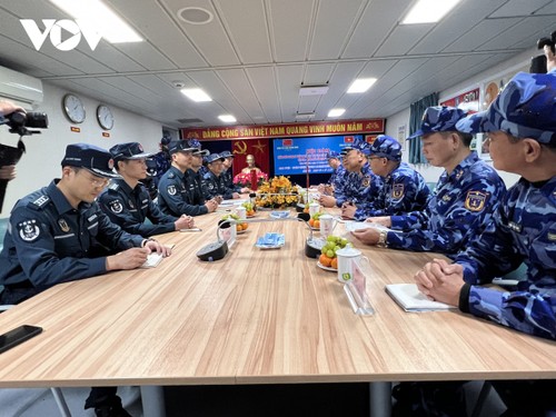 Cảnh sát biển Việt Nam hội đàm trực tiếp với Cảnh sát biển Trung Quốc - ảnh 1