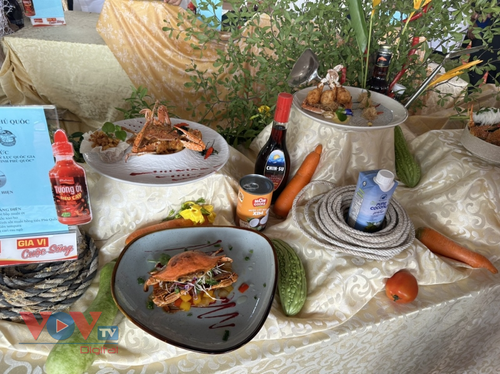 Xác lập kỷ lục quốc gia 100 món ăn từ ghẹ Hàm Ninh (Phú Quốc) - ảnh 1