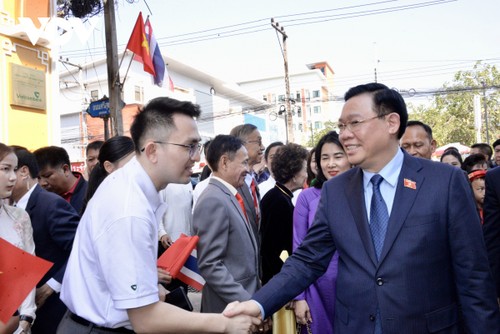 Chủ tịch Quốc hội dự lễ khai trương Phố Việt Nam tại tỉnh Udon Thái Lan - ảnh 5