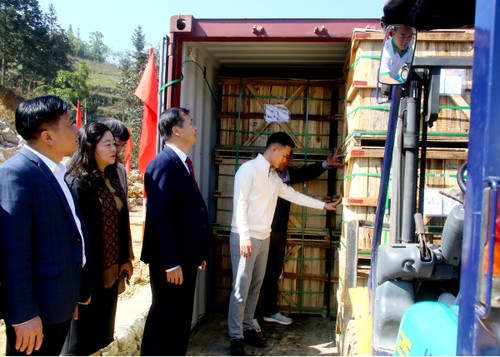 Huyện vùng cao Hà Giang xuất khẩu container củ cải muối đầu tiên của năm 2024 sang Nhật Bản - ảnh 1