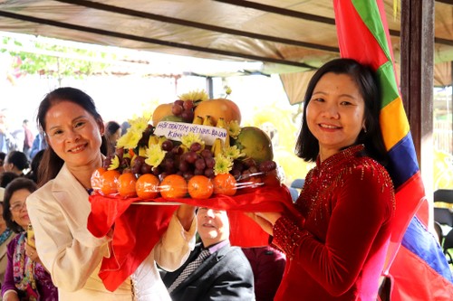Người Việt ở Ba Lan long trọng tổ chức Lễ Giỗ Tổ - Vua Hùng - ảnh 8