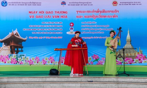 Giao lưu văn hóa kết nối giao thương Việt Nam - Lào - ảnh 1