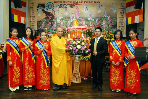 Đại Lễ Phật Đản 2012, Phật lịch 2556 tại Cộng Hòa Czech  - ảnh 9