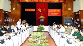Phó Thủ tướng  Nguyễn Xuân Phúc  làm việc với Bộ Tư lệnh Quân khu 5 - ảnh 1