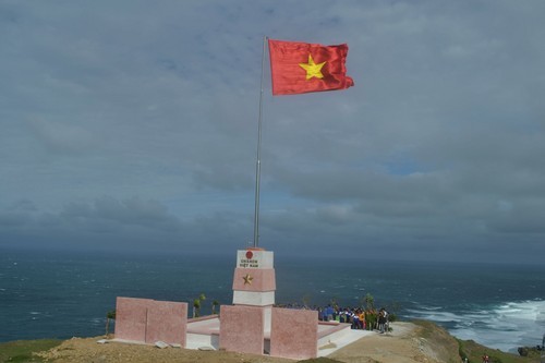 Khánh thành Cột cờ Tổ quốc trên đảo Lý Sơn - ảnh 1