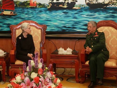 Việt Nam coi trọng sự hợp tác toàn diện với Hoa Kỳ, trong đó có hợp tác về quốc phòng, an ninh - ảnh 1