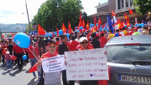 Cộng đồng người Việt Nam ở nước ngoài tiếp tục phản đối Trung Quốc hạt đặt giàn khoan trái phép - ảnh 2