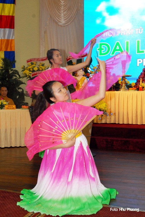 Cộng đồng người Việt Nam tại Séc tổ chức Đại lễ Phật đản  - ảnh 5