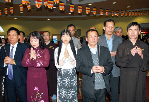 Cộng đồng người Việt Nam tại Séc tổ chức Đại lễ Phật đản  - ảnh 3