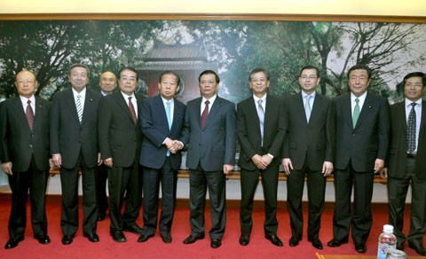 Chủ tịch nước Trương Tấn Sang tiếp Chủ tịch Ủy ban ngân sách Hạ Viện Nhật Bản  - ảnh 1