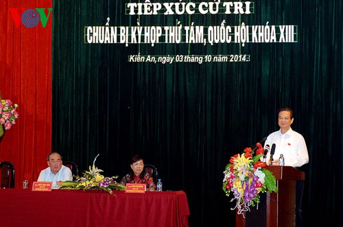 Thủ tướng Nguyễn Tấn Dũng tiếp xúc cử tri Hải Phòng  - ảnh 1