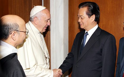 Thủ tướng Chính phủ Nguyễn Tấn Dũng gặp gỡ Giáo hoàng Francis tại  Vatican - ảnh 1