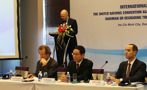 Hội thảo về công ước quốc tế chống tra tấn     - ảnh 1