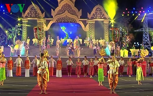 Ngày hội Văn hóa - Thể thao và Du lịch đồng bào Khmer lần thứ IX  - ảnh 1