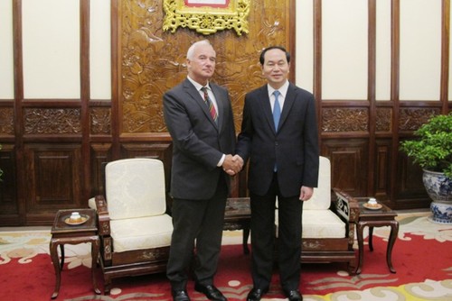 Chủ tịch nước Trần Đại Quang tiếp Đại sứ Belarus đến chào từ biệt - ảnh 1