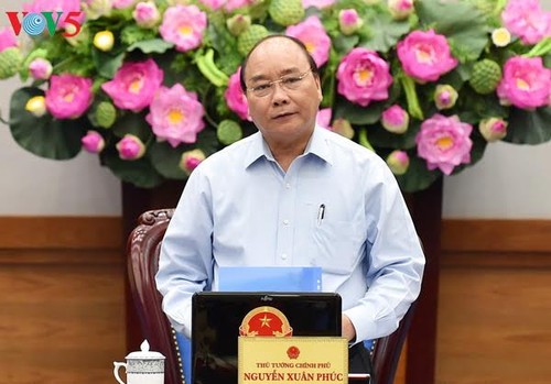 Thủ tướng Nguyễn Xuân Phúc chủ trì phiên họp chuyên đề xây dựng pháp luật - ảnh 1