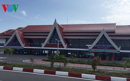 สนามบินนานาชาติอัตตะปือ-สัญลักษณ์แห่งความร่วมมือระหว่างเวียดนามกับลาว - ảnh 2