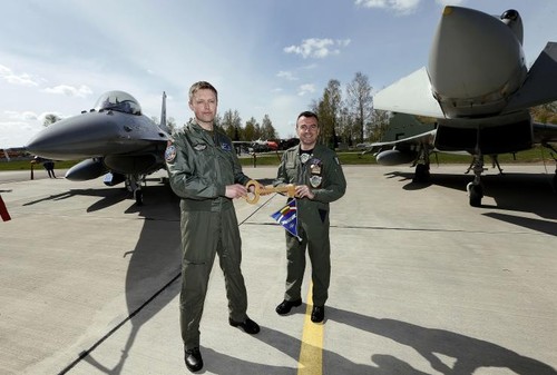 Norway takes over NATO's Baltic air policing mission in Lithuania  - ảnh 1