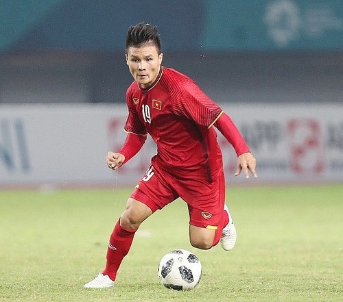 Vietnamese midfielder among top 6 Asian footballers ready to play in Europe - ảnh 1