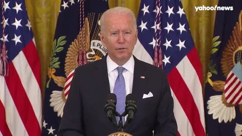 Biden pushes cash reward to get vaccinated, new rules for federal workers - ảnh 1