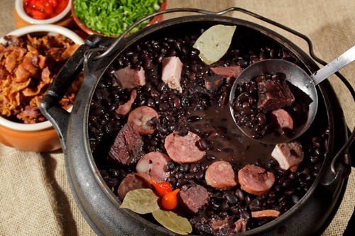 Brazilian cuisine, a colorful mix of Portuguese, African, and Amazon regions - ảnh 3