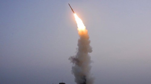 N.Korea says it fired new anti-aircraft missile in test - ảnh 1