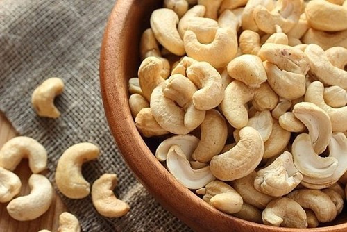 Vietnam eyes 900 million USD in export value of cashew nut to EU - ảnh 1