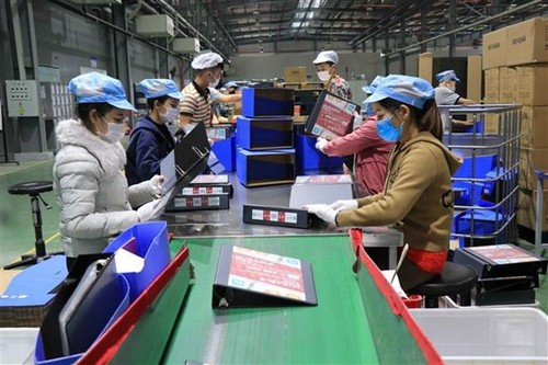 Vietnam’s economy forecast to grow beyond expectation in 2022 - ảnh 1