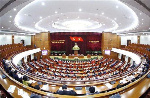Party Central Committee's fifth plenum discusses national affairs   - ảnh 1