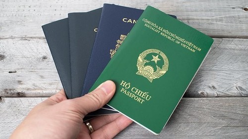 Vietnam to use new form of passport from July - ảnh 1