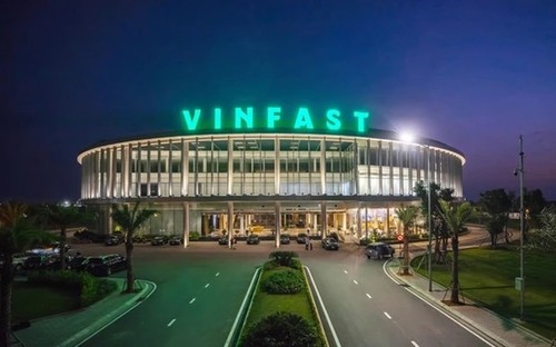 VinFast signs 4-billion-USD deals with Credit Suisse, Citigroup for EV factory in US - ảnh 1