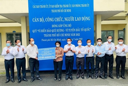 24,000 USD raised for national sea and islands fund  - ảnh 1