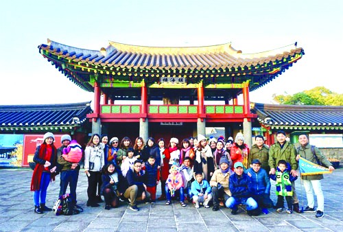 Tours to Korea, Japan heat up tourism market - ảnh 1