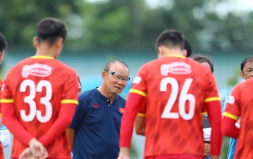 31 national footballers called to practise for AFF Cup 2022 - ảnh 1