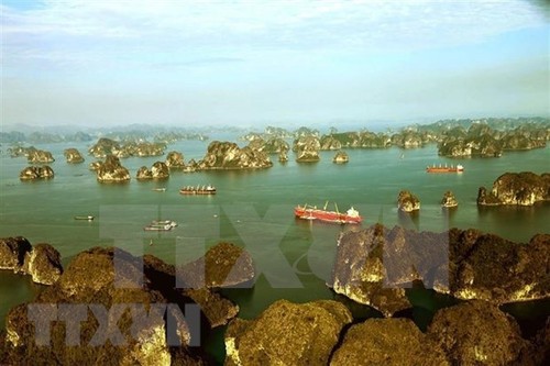 Quang Ninh strives to attract 14 million tourist arrivals in 2023 - ảnh 1