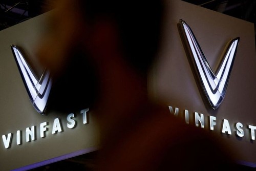 VinFast rolls out long-awaited electric SUVs, eyes overseas deliveries - ảnh 1