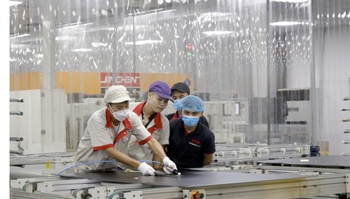 60% of Japanese firms look to expand business in Vietnam in next two years - ảnh 1